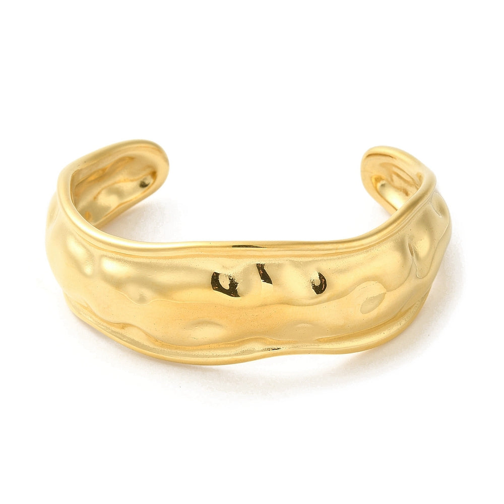 Brazalete texturizado de acero