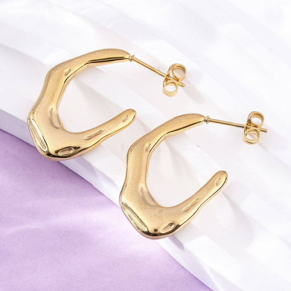 Aritos en forma de U