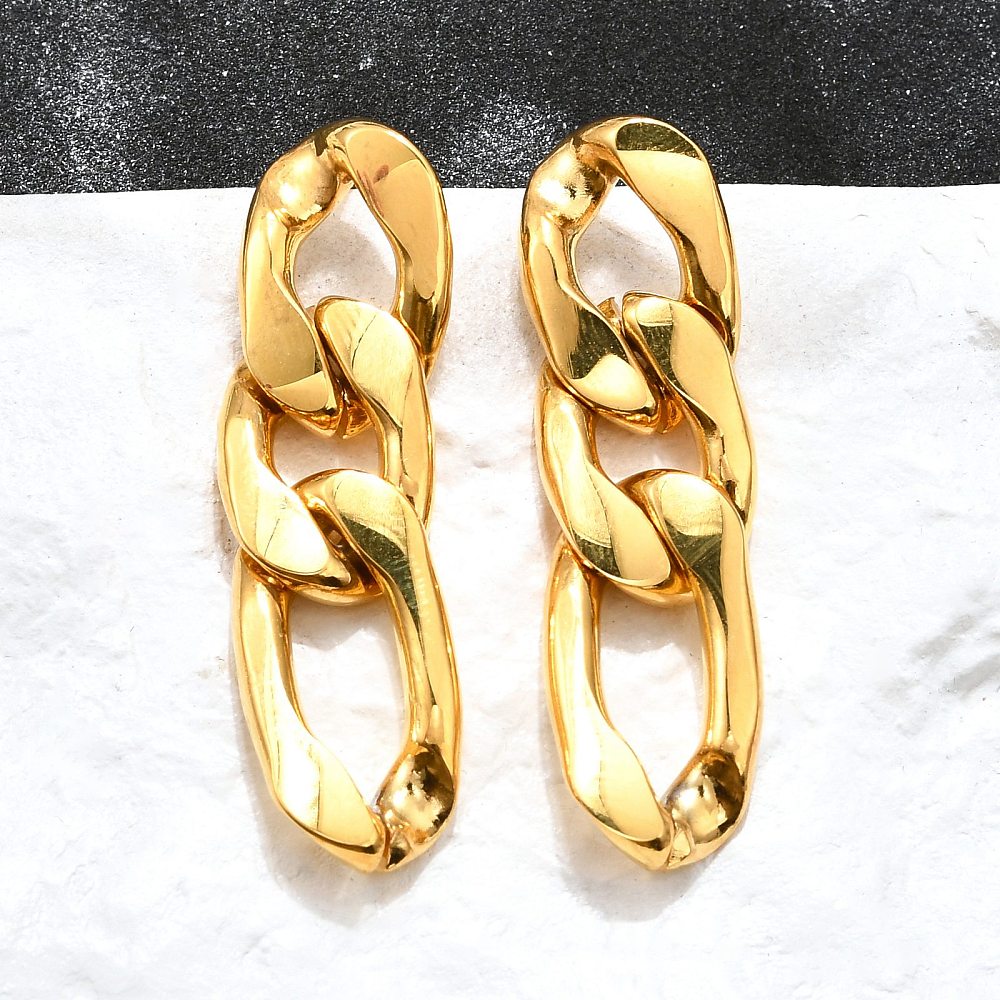 Aretes colgantes con cadena curvada