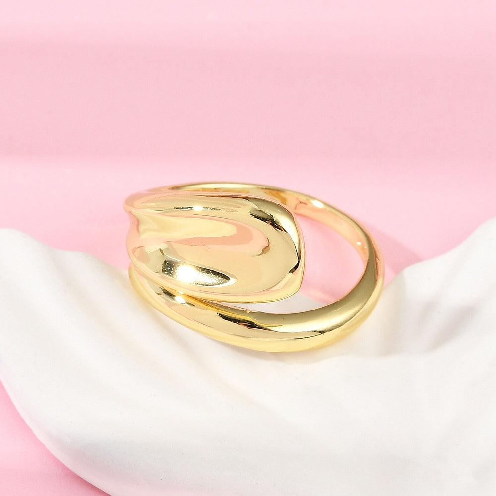 Anillo con forma de lágrima